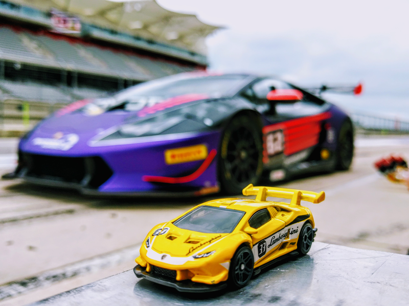 Illustration for article titled Spaghetti Sunday: Lamborghinis on Location